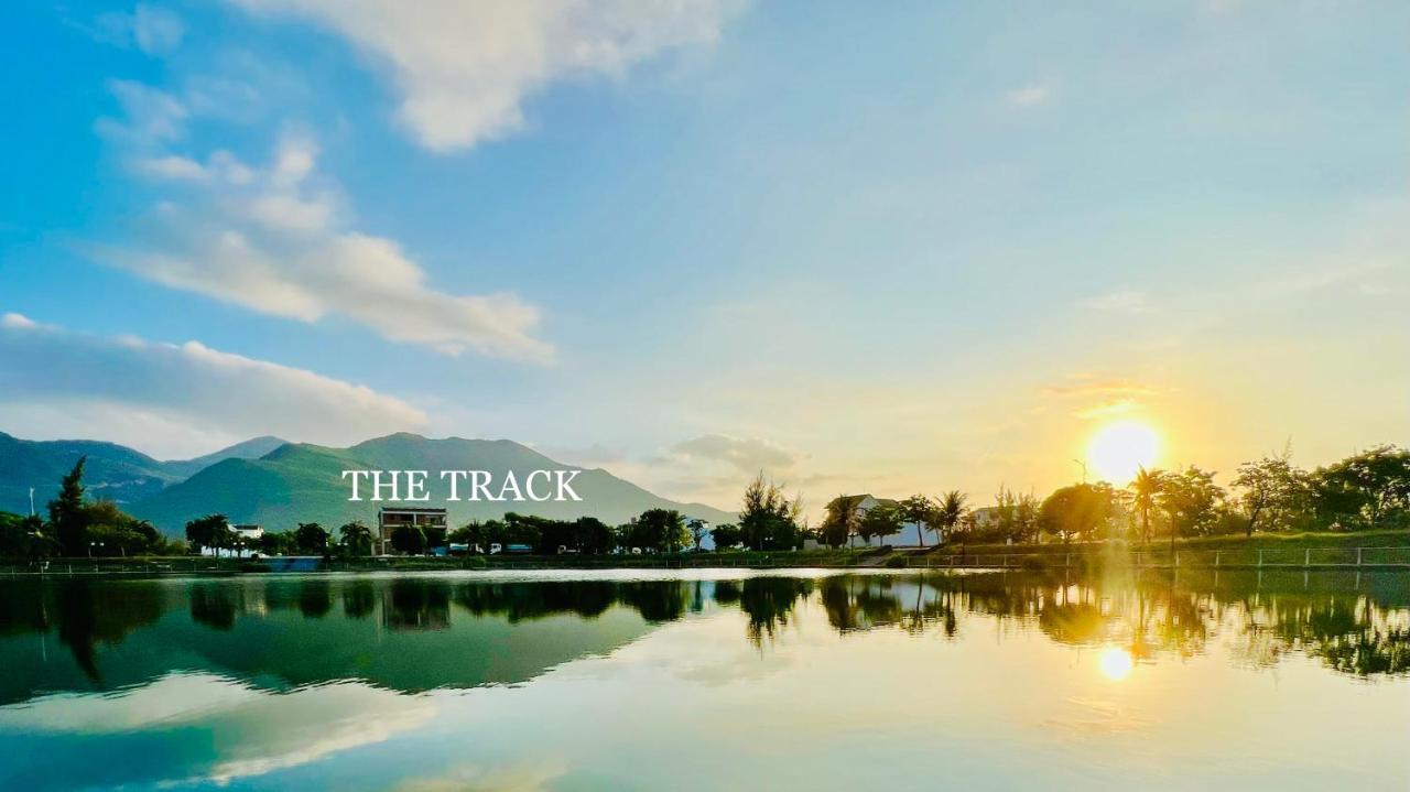 The Track Homestay - Near Bai Dai Beach Cam Lam Buitenkant foto