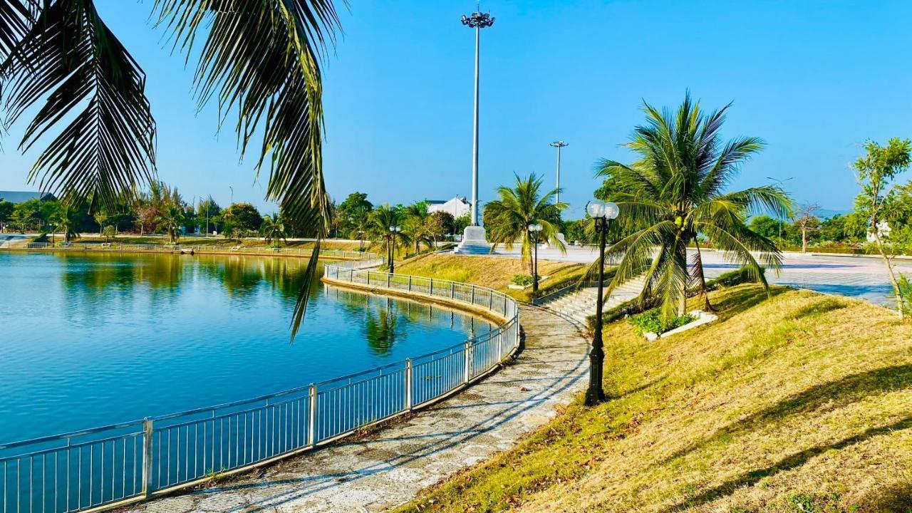 The Track Homestay - Near Bai Dai Beach Cam Lam Buitenkant foto