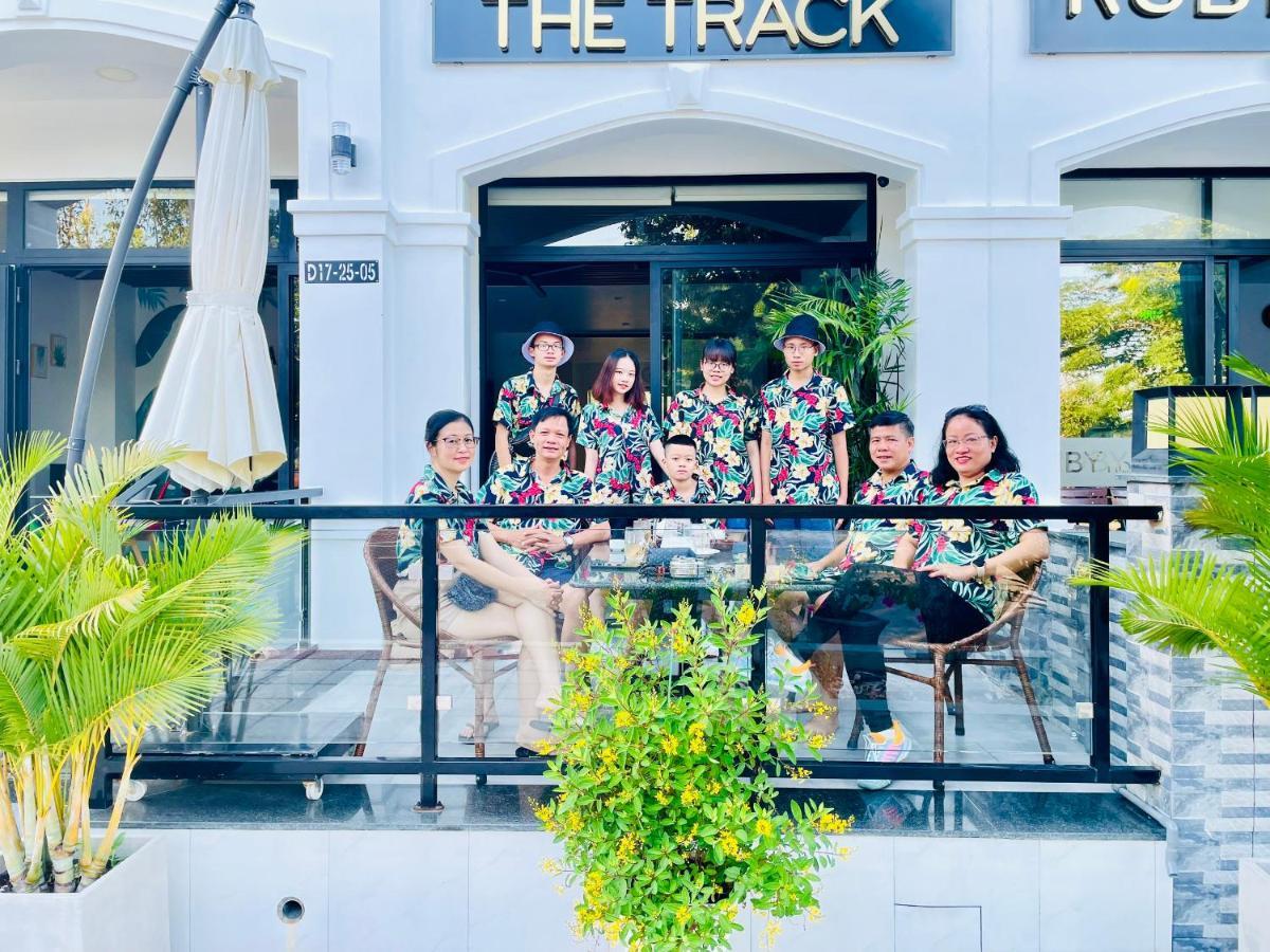 The Track Homestay - Near Bai Dai Beach Cam Lam Buitenkant foto