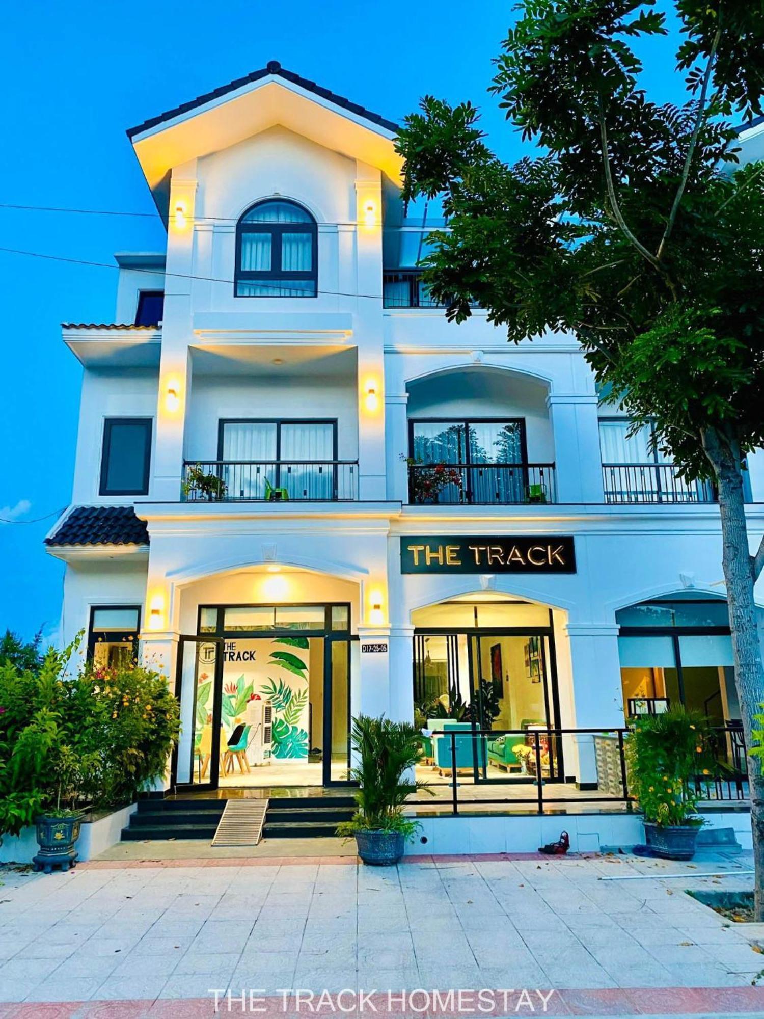 The Track Homestay - Near Bai Dai Beach Cam Lam Buitenkant foto