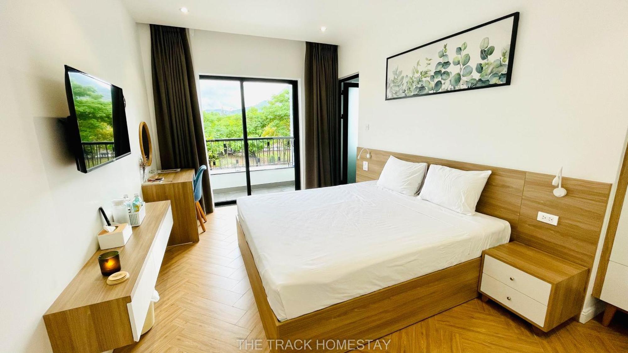 The Track Homestay - Near Bai Dai Beach Cam Lam Buitenkant foto
